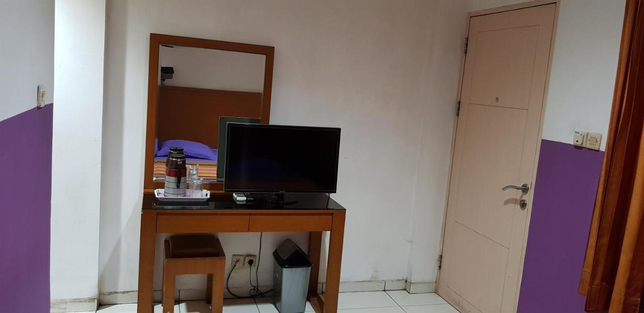 Hotel Dequr Jakarta Kota Екстер'єр фото